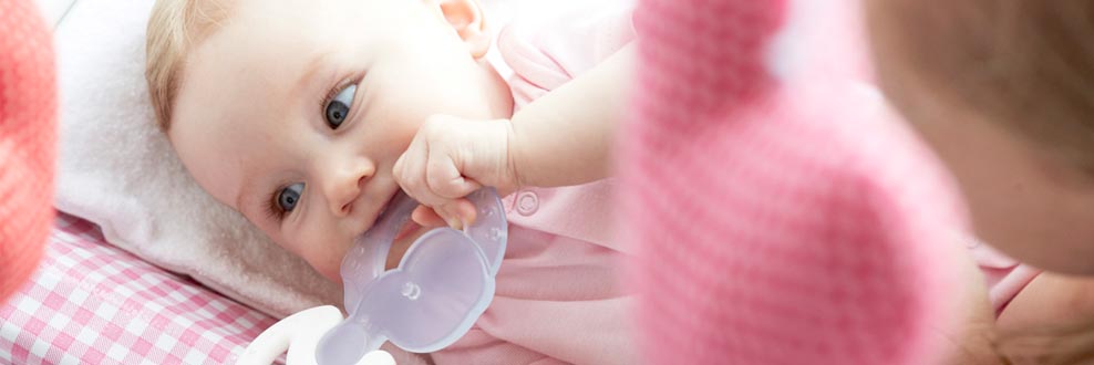 [Translate to Nuk.com (English):] baby's first months
